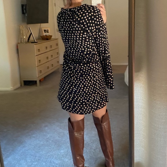 Amuse Society - long bell sleeved mini dress - Picture 8 of 8